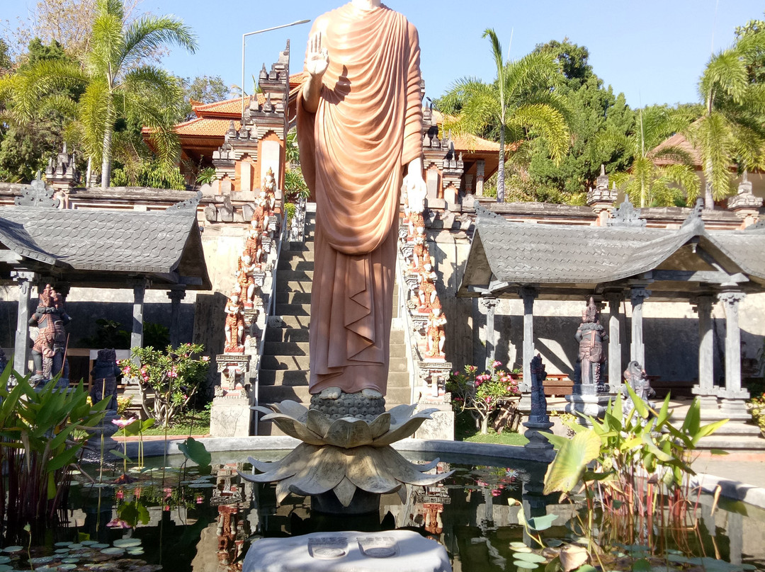 Brahma Vihara Arama Buddhist Monastery-布莱伦必去景点