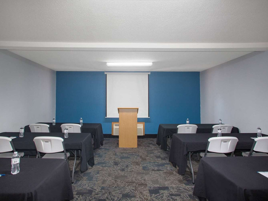 Baymont by Wyndham Jefferson City主图