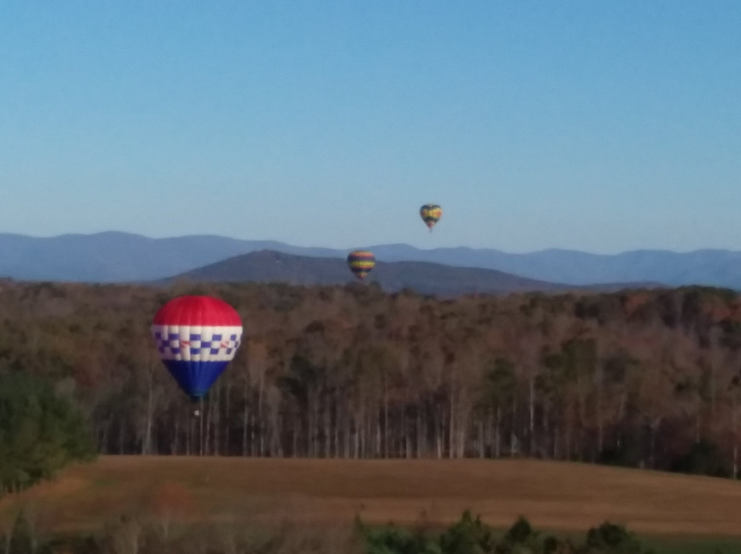 Blue Ridge Balloon-夏洛茨维尔必去景点