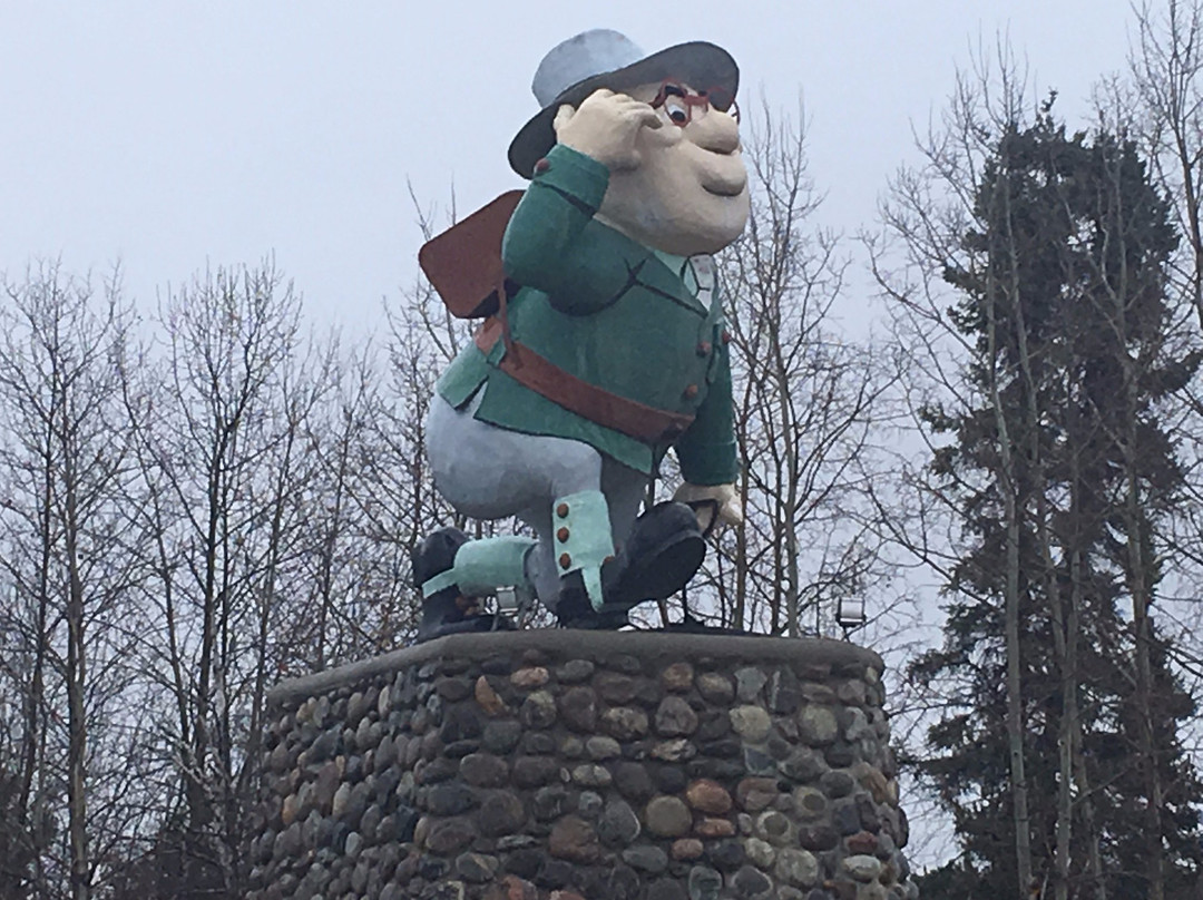 Flintabbaty Flonatin Statue-Flin Flon必去景点