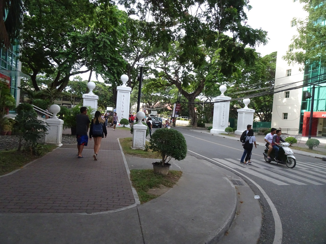 西利曼大学-杜马盖地必去景点