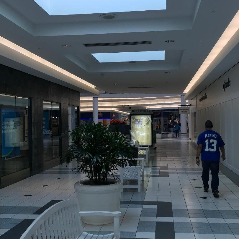 Glenbrook Square Mall-韦恩堡必去景点