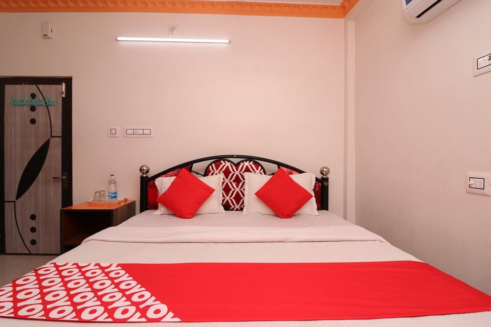 OYO 33393 hotel shantiniketan主图