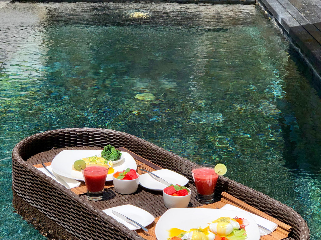 塞米亚克平衡别墅酒店主图