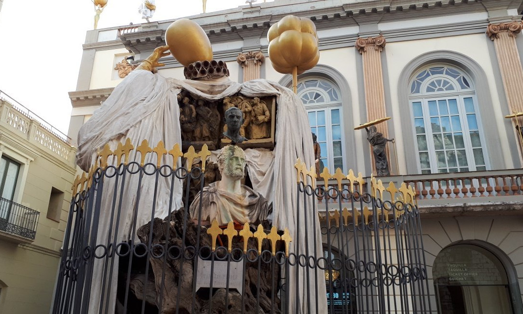 Monumento a Salvador Dali景点图片