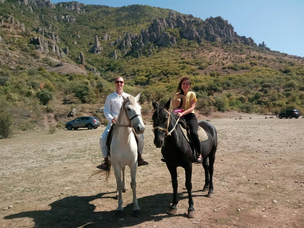 Horse Riding Club Demerdzhi-Luchyste必去景点