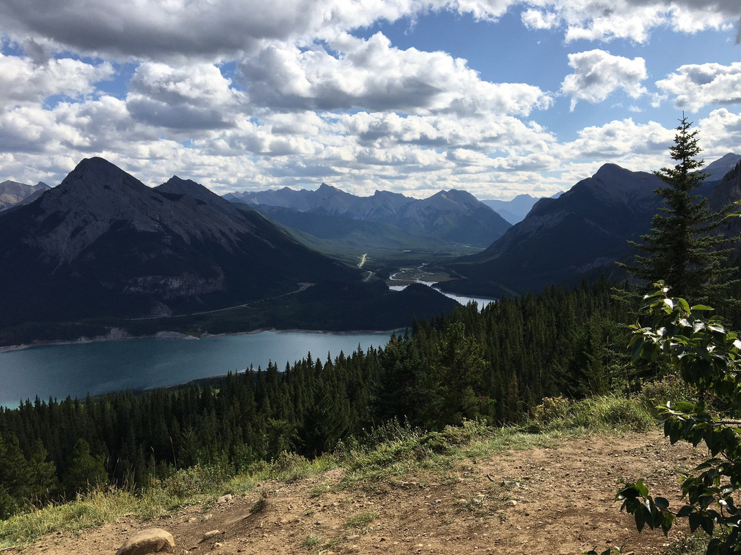 Barrier Lake-卡那那斯基斯必去景点