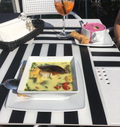 Meduza Hotel Restauracja主图