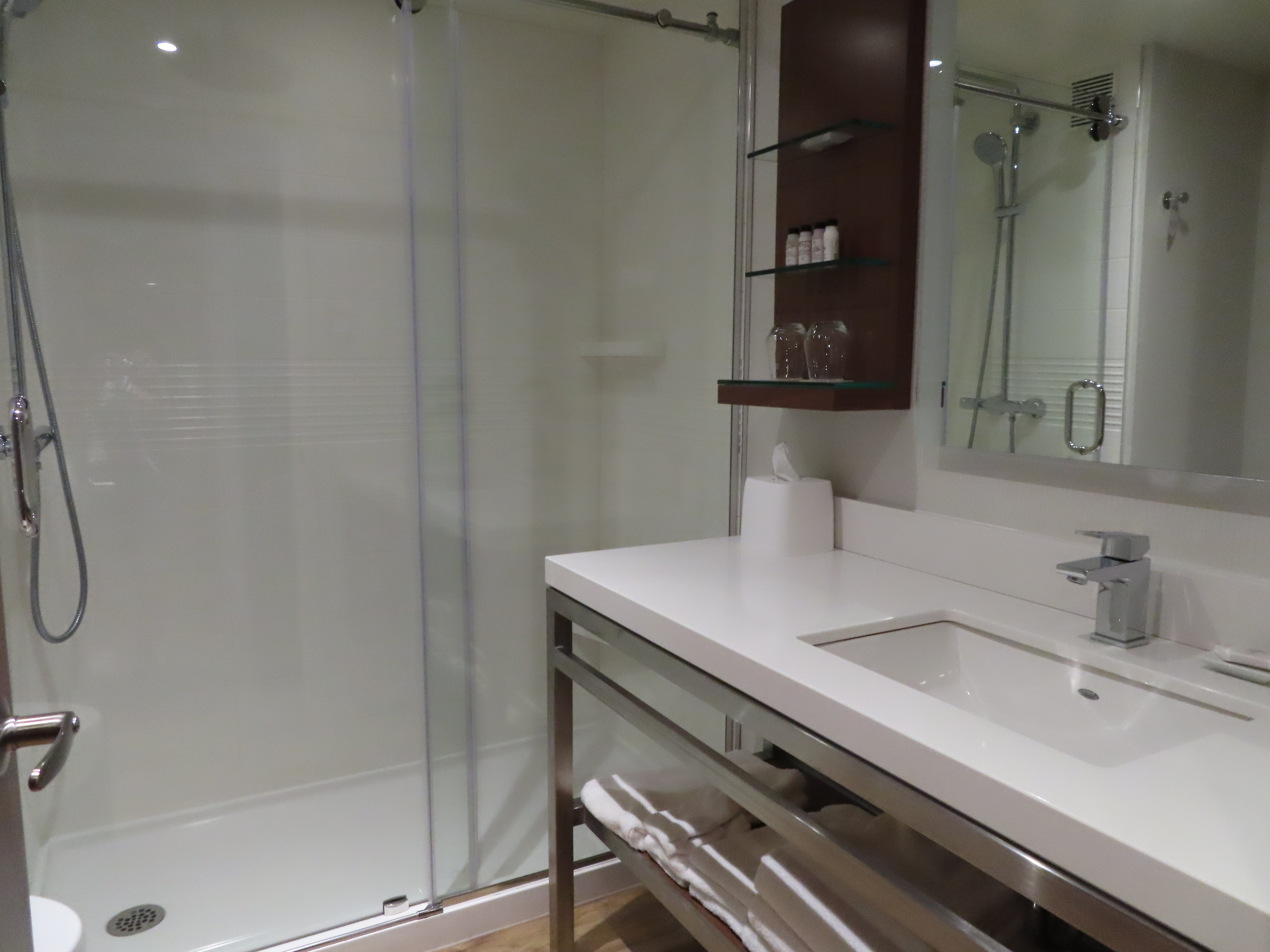 Delta Hotels by Marriott Trois Rivieres Conference Centre-浴室