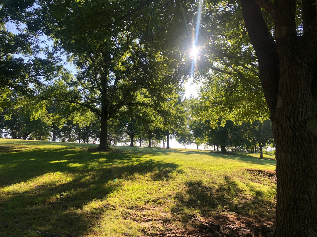 Ber Juan Park-罗拉必去景点