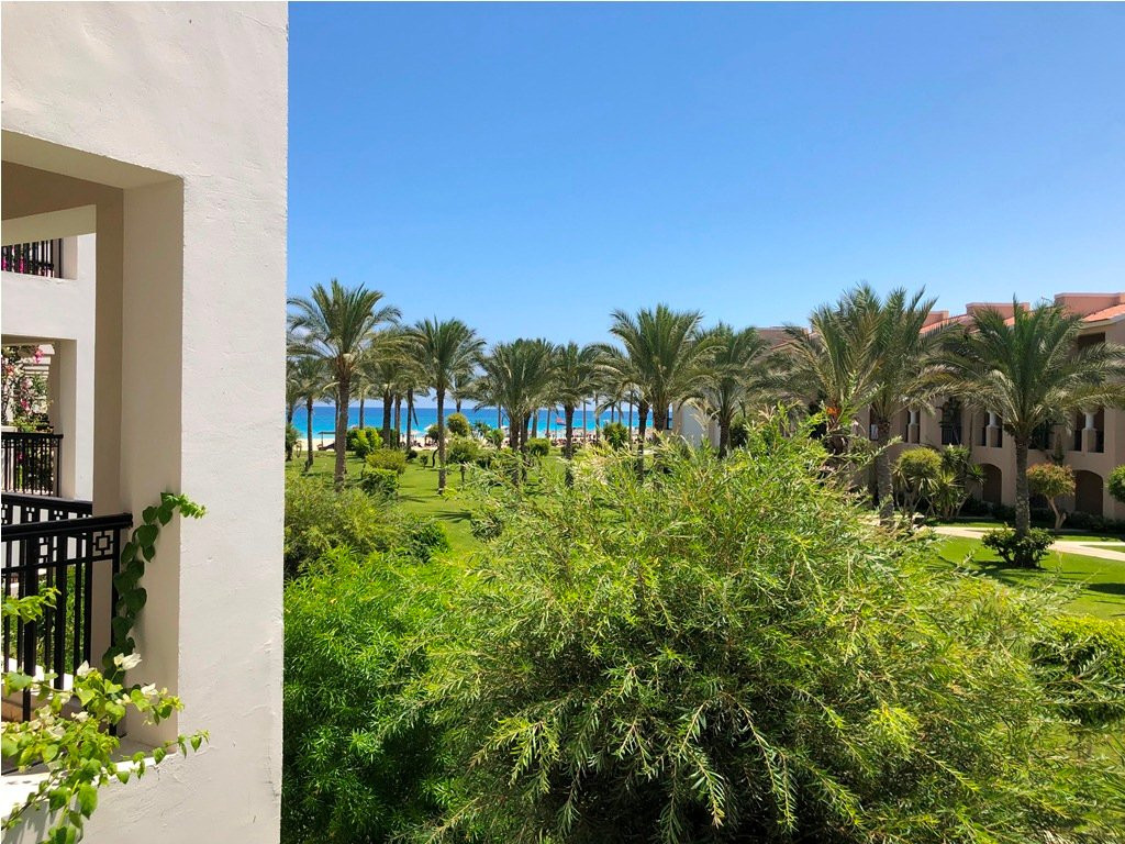 JAZ Elite Crystal, Almaza Bay主图