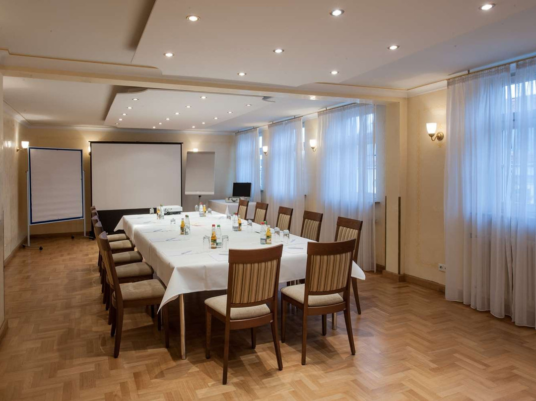 Landschloss Korntal主图