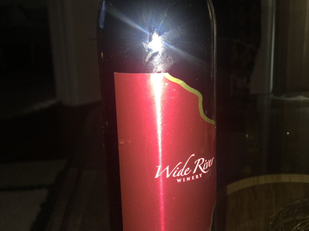Wide River Winery Tasting Room景点图片