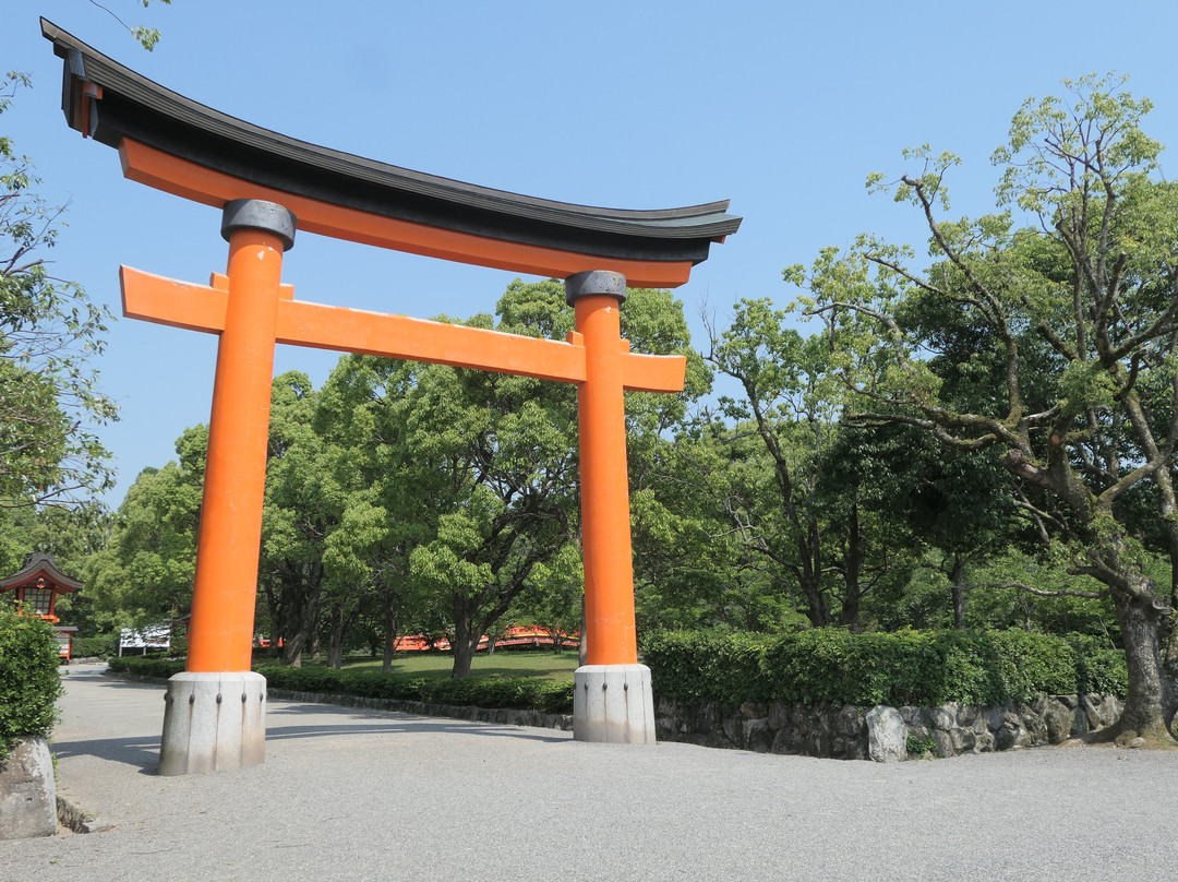 Usa Jingu Shrine Torii景点图片