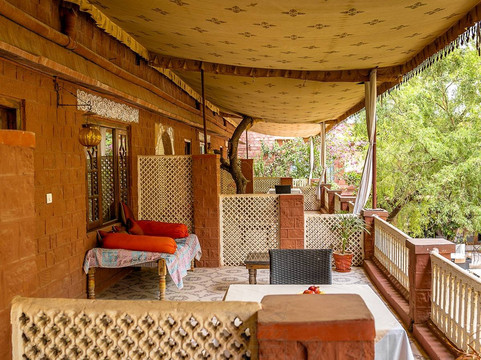 兰籓卡宫酒店主图