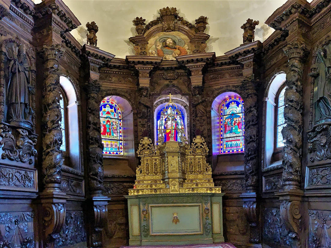 Eglise Saint-Sylvain-Ahun必去景点