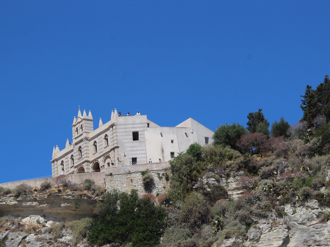 Santuario di Santa Maria dell'Isola di Tropea景点图片