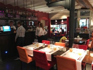 圣阿莫尔酒店主图
