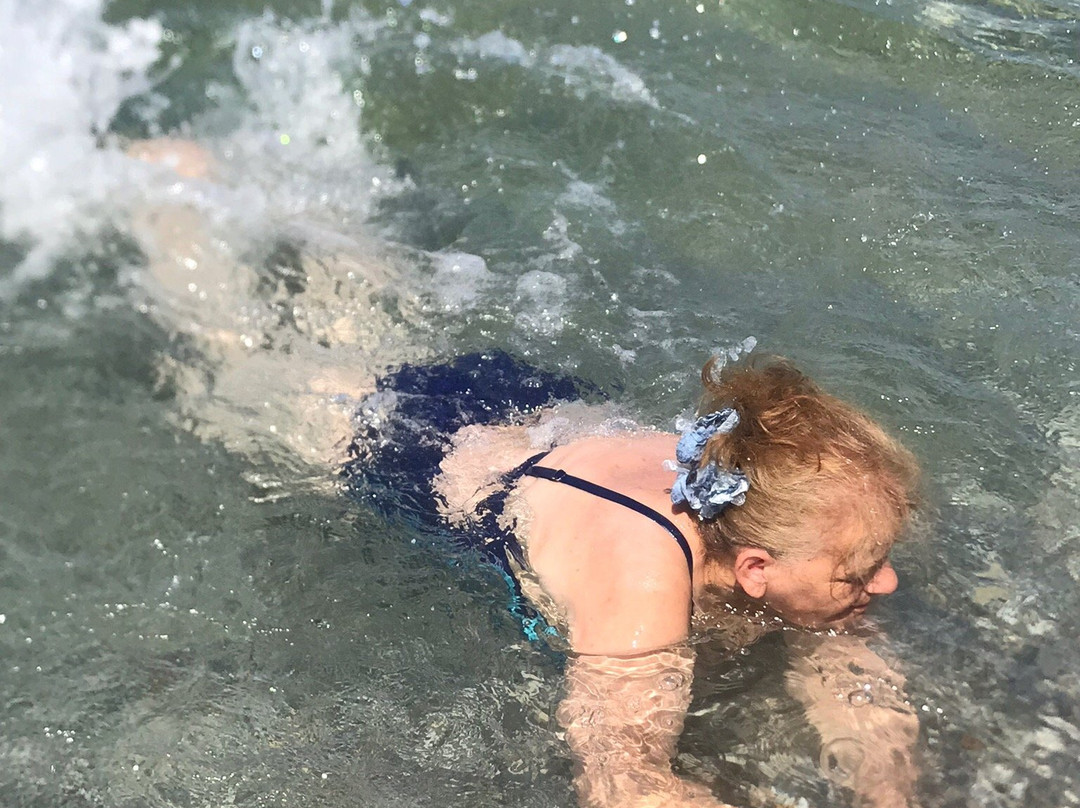 Sadova beach-Avia必去景点