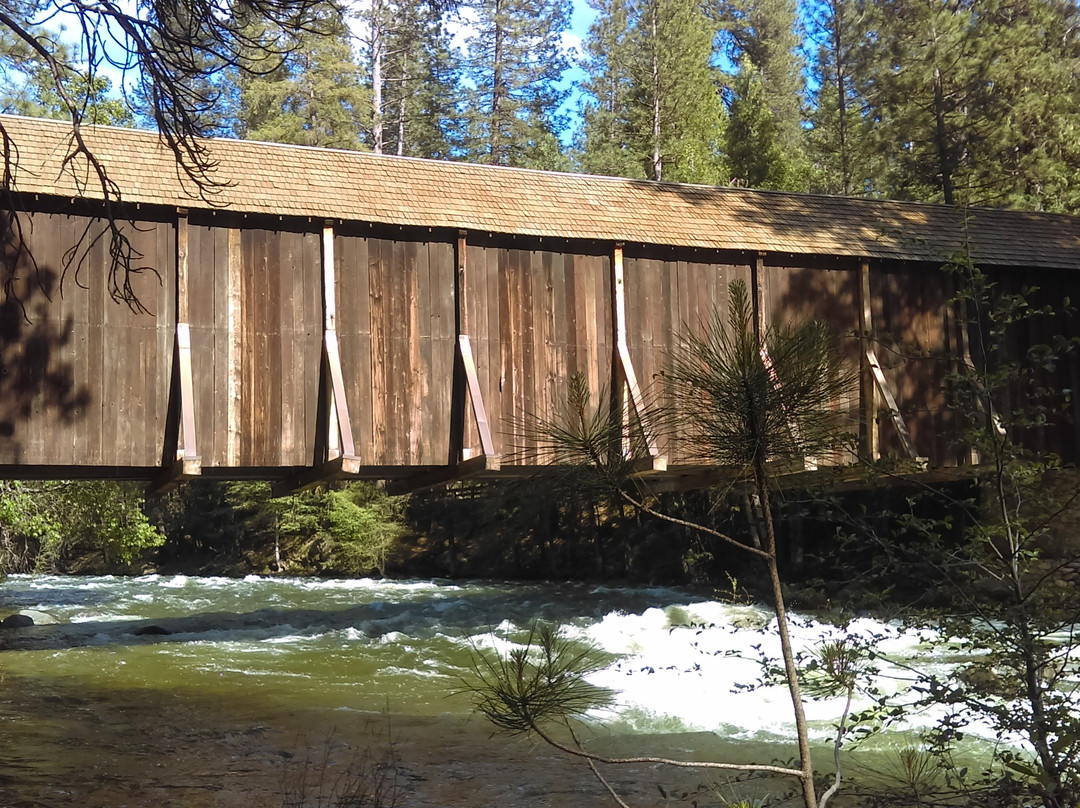 Wawona Covered Bridge景点图片