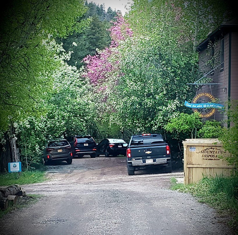 Dodgeton Creek Inn主图