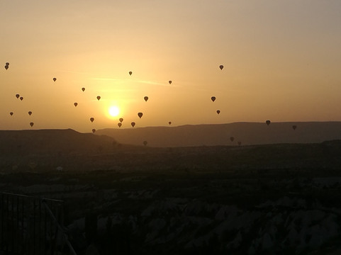 基斯塔洞穴酒店主图