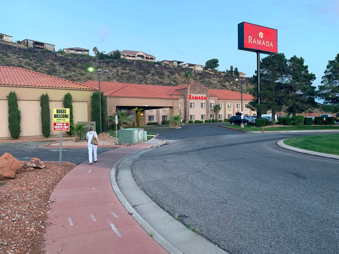 圣乔治华美达旅馆主图