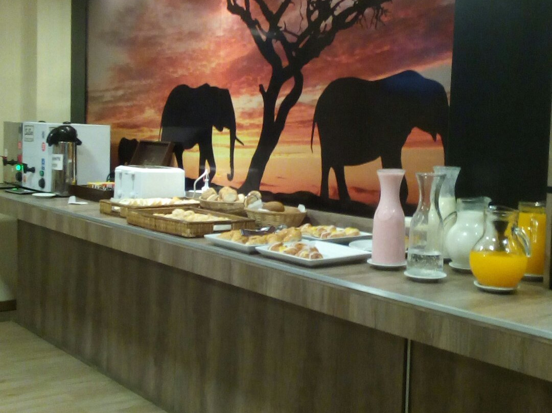 萨凡纳科尔多瓦酒店主图