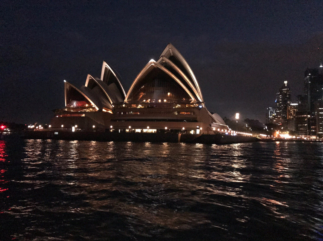 Classic Boat Cruises景点图片