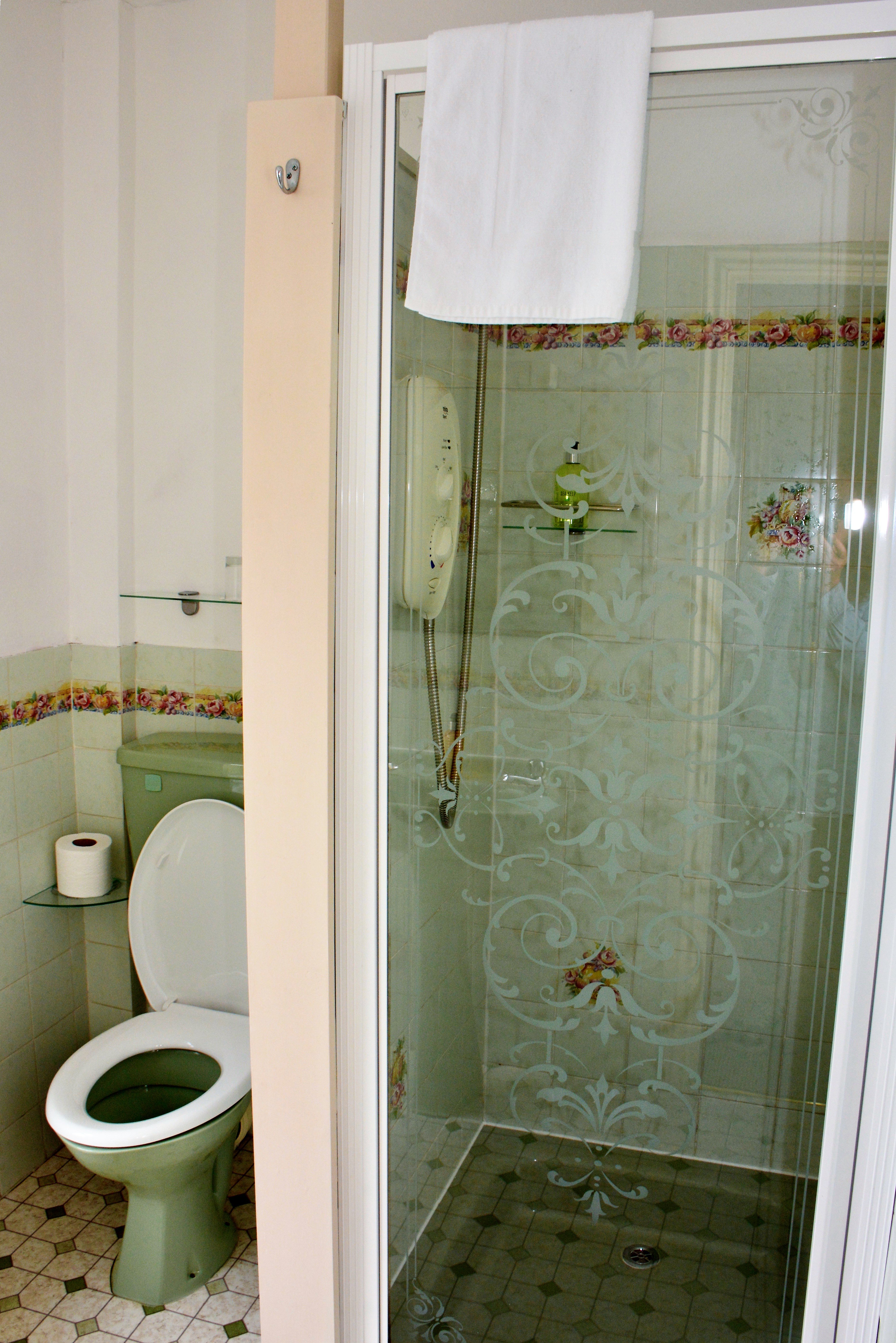 Channel Vista Guest House-浴室