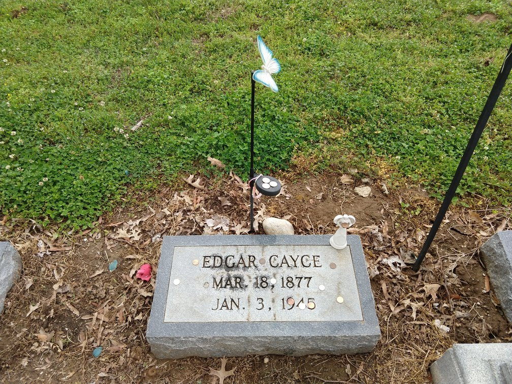 Edgar Cayce Gravesite景点图片