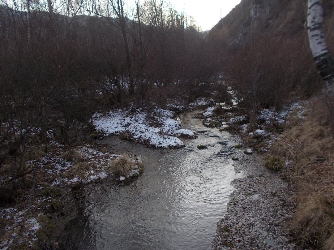 Waterfalls of River Podkomarnaya景点图片