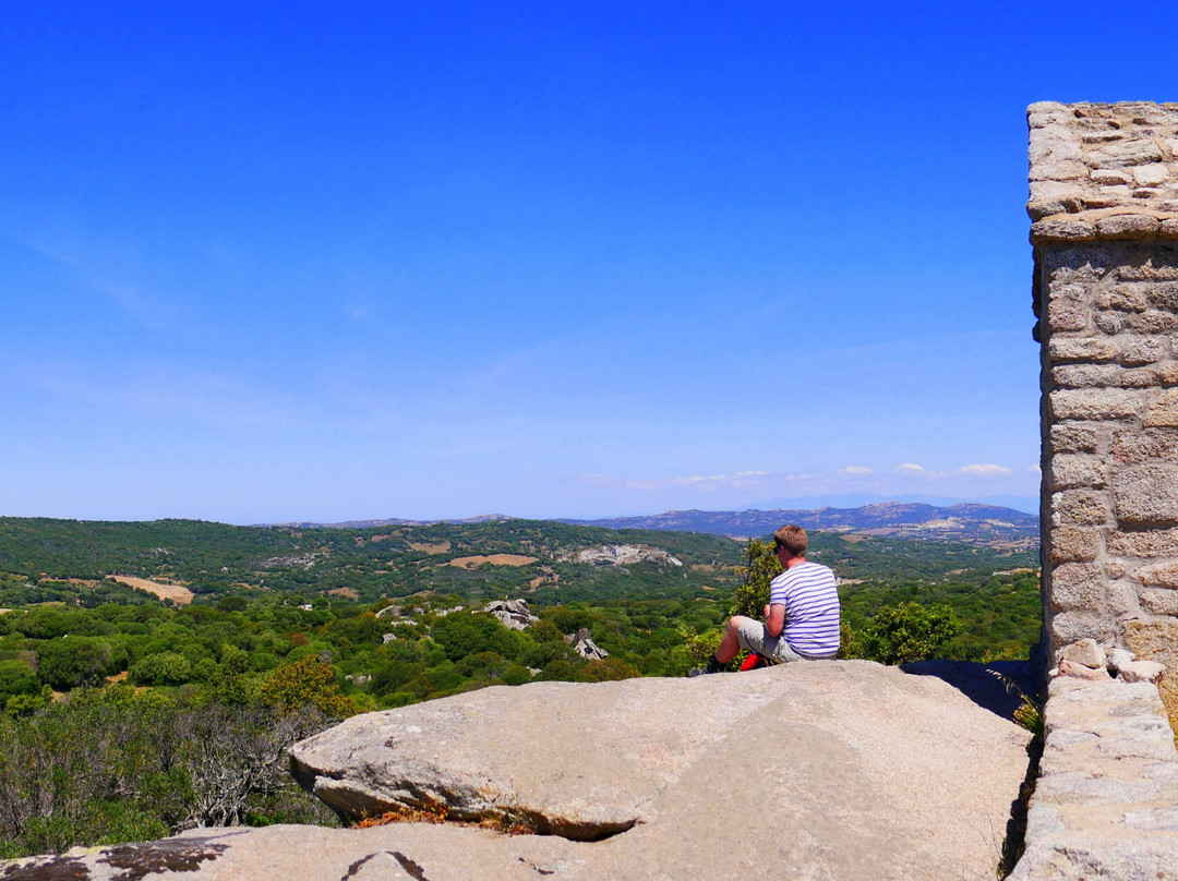 Castello di Balaiana-Luogosanto必去景点