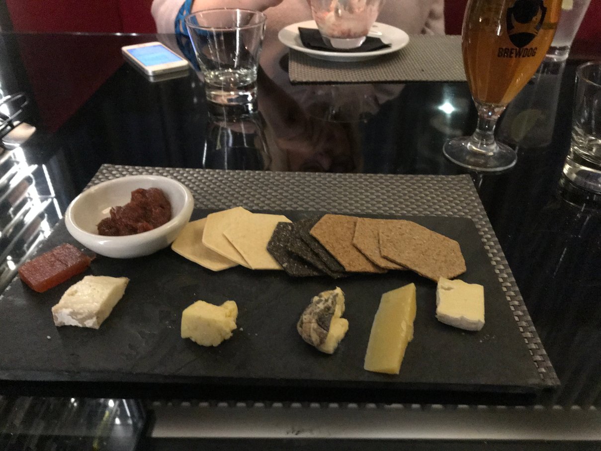 马尔马逊爱丁堡酒店-餐饮