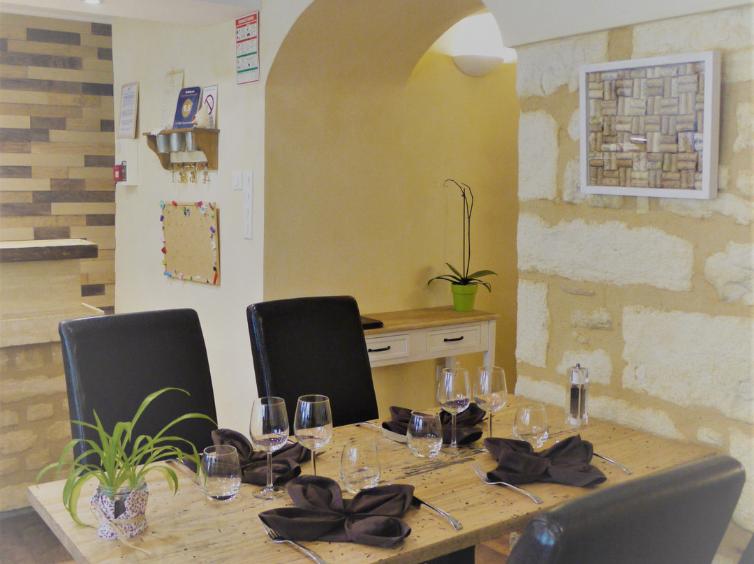 Le Trefle A Quatre Feuilles主图