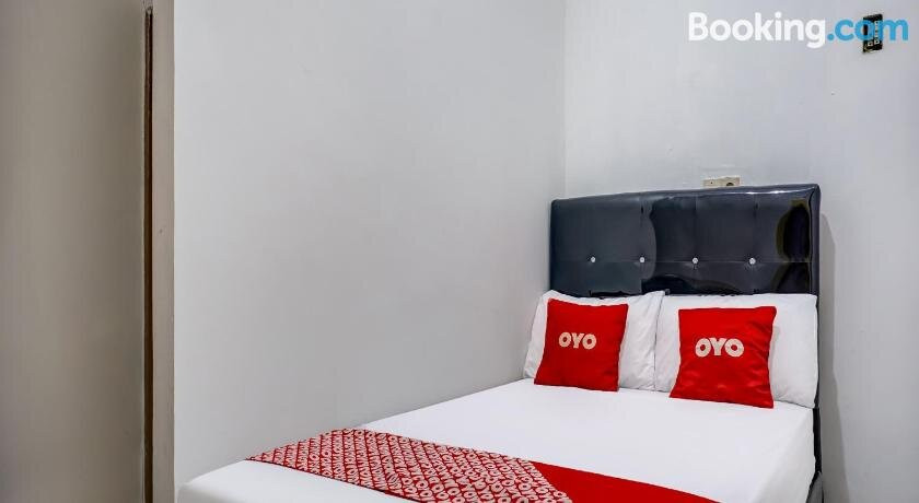 OYO 90939 Guesthouse Yansen Residence