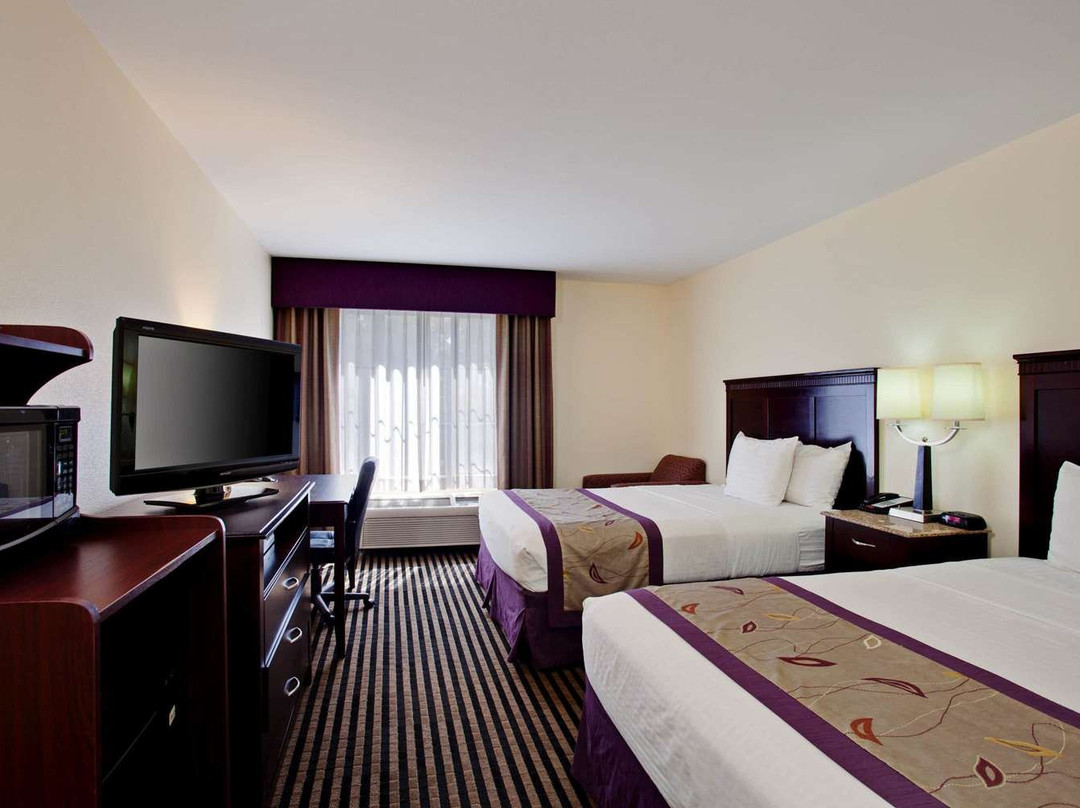 La Quinta Inn & Suites by Wyndham NE Long Beach/Cypress主图