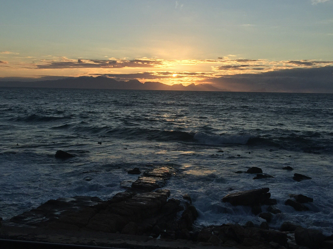 Muizenberg Catwalk-Muizenberg必去景点