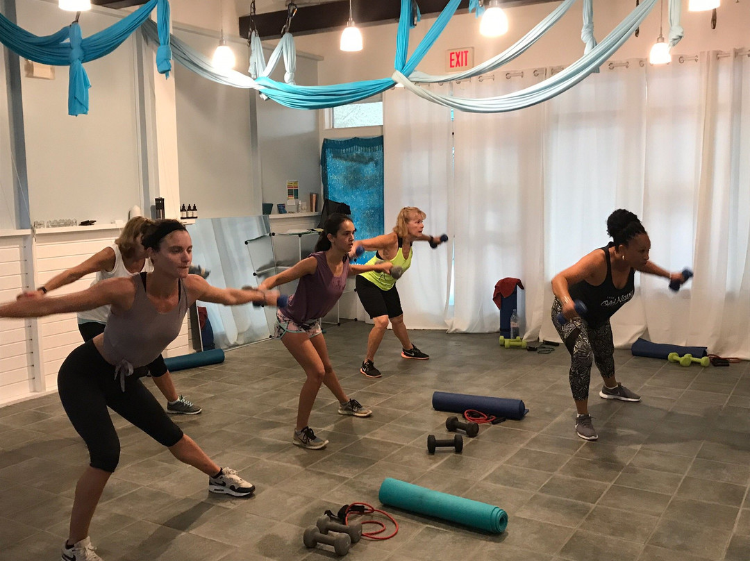 Coastal Retreat Studios & Wellness-维尔京群岛国家公园必去景点