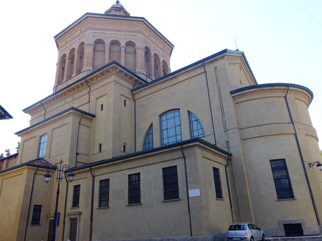 Santuario Beata Vergine Delle Lacrime景点图片