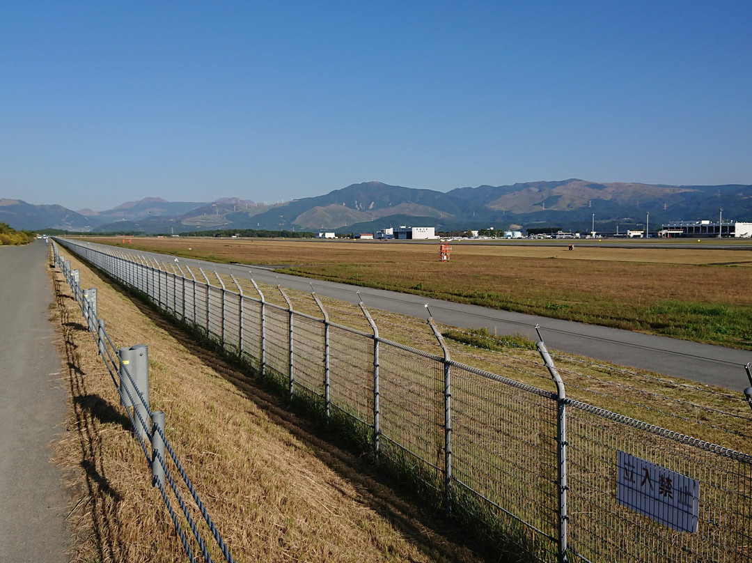 Kumamoto Airport Bldg. Rooftop Observation Deck景点图片