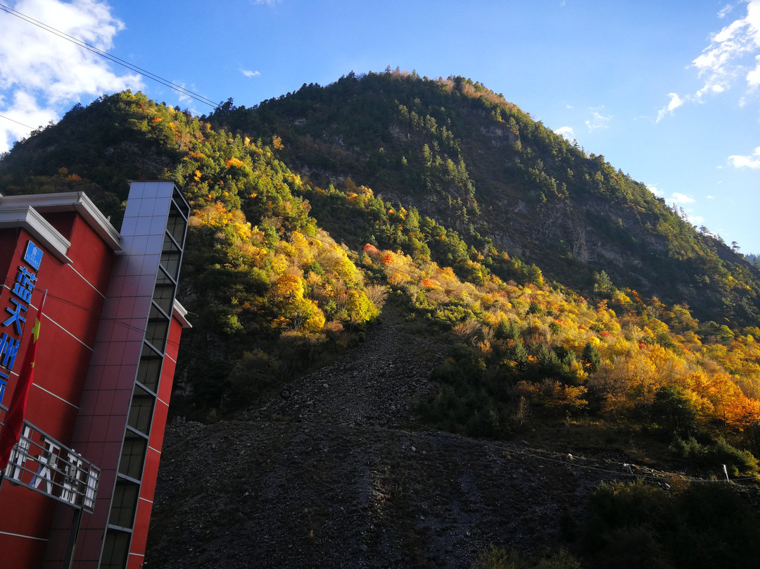 毕棚沟蓝天州际酒店主图