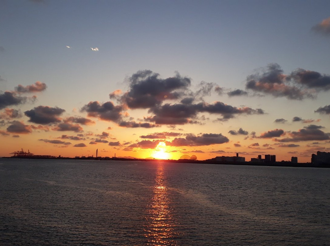 Oido Red Lighthouse-始兴市必去景点