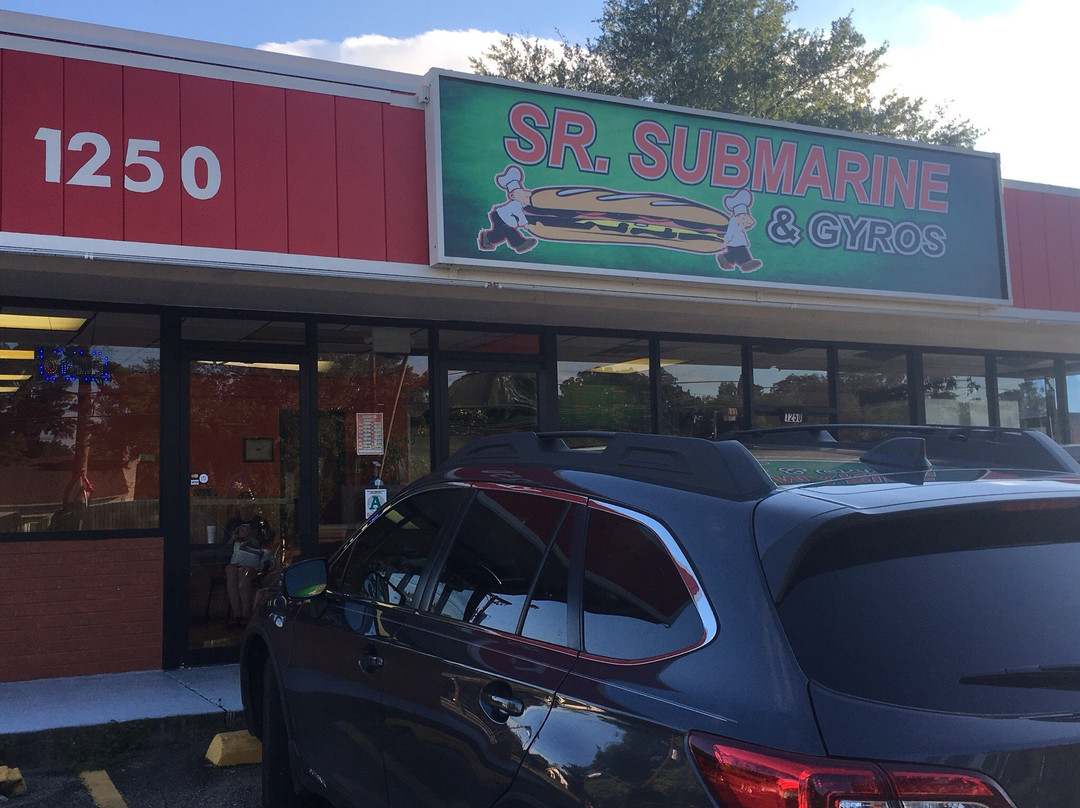 Sumner餐馆和美食-Sr. Submarine & Gyro