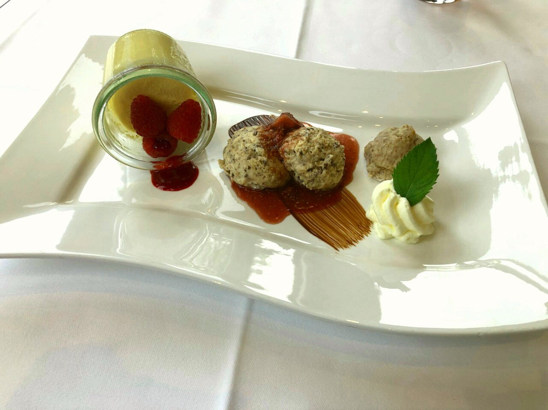 Hotel Kurhaus am Sarnersee主图
