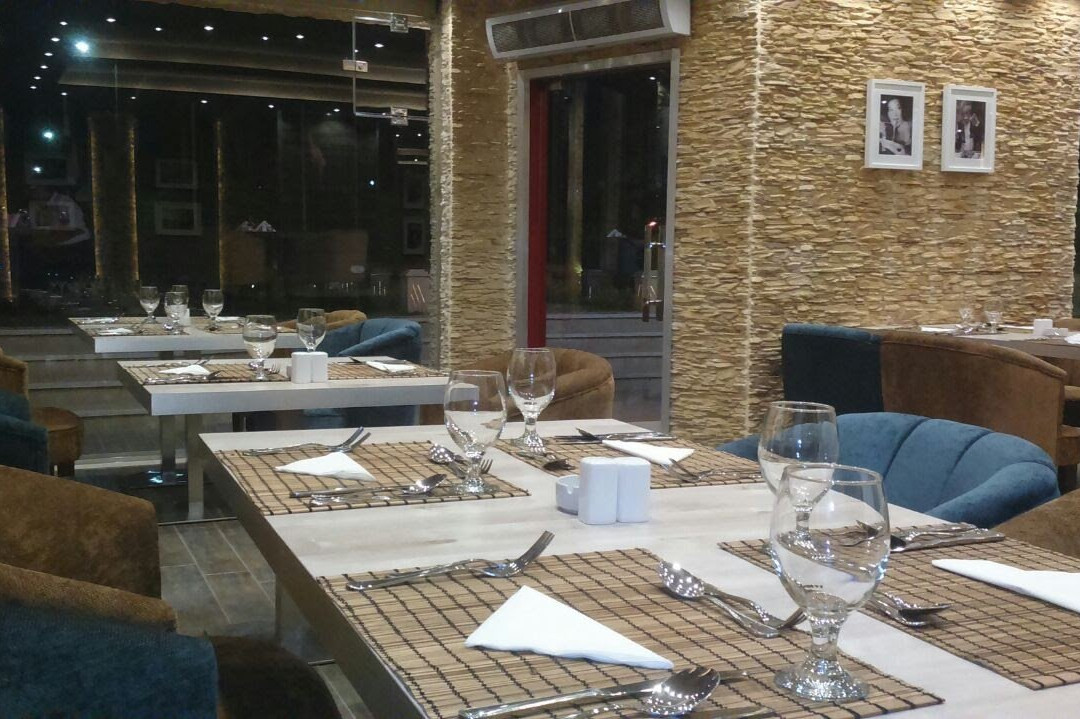 Badr餐馆和美食-Castello Restaurant and Cafe