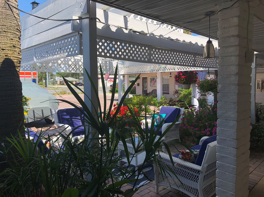 Twin Palms Motel主图