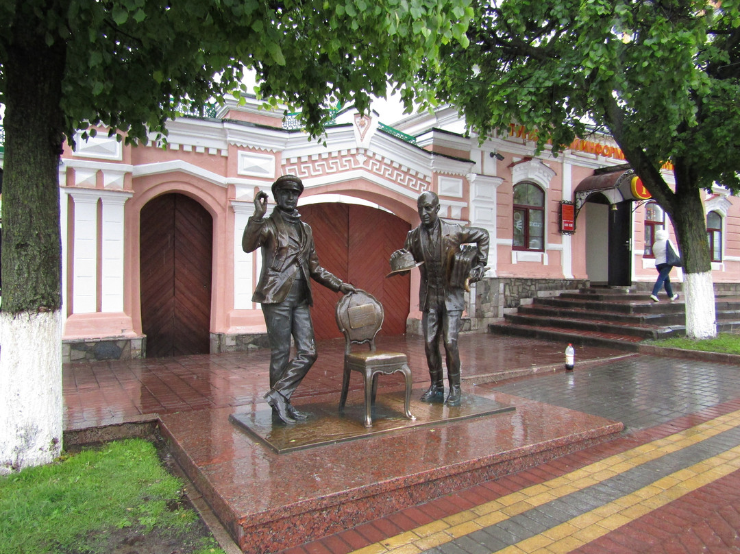 Monument to Ostap Bender and Kisa Vorobyaninov景点图片