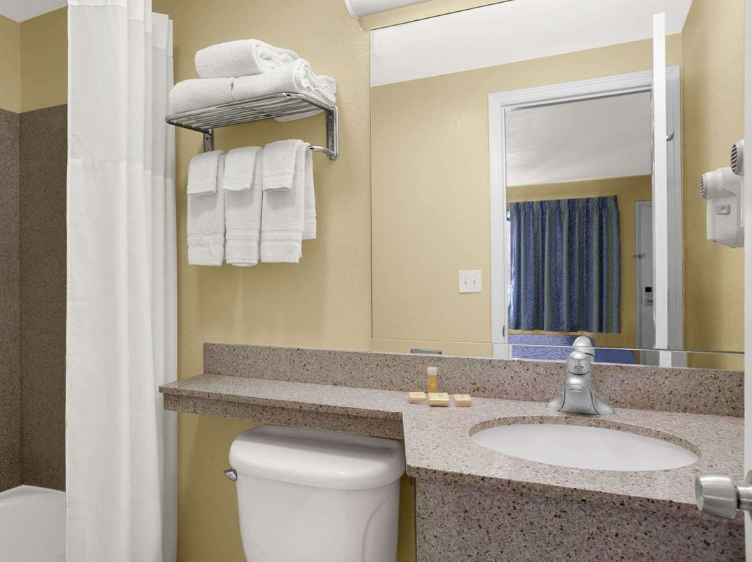 Days Inn by Wyndham Middletown主图