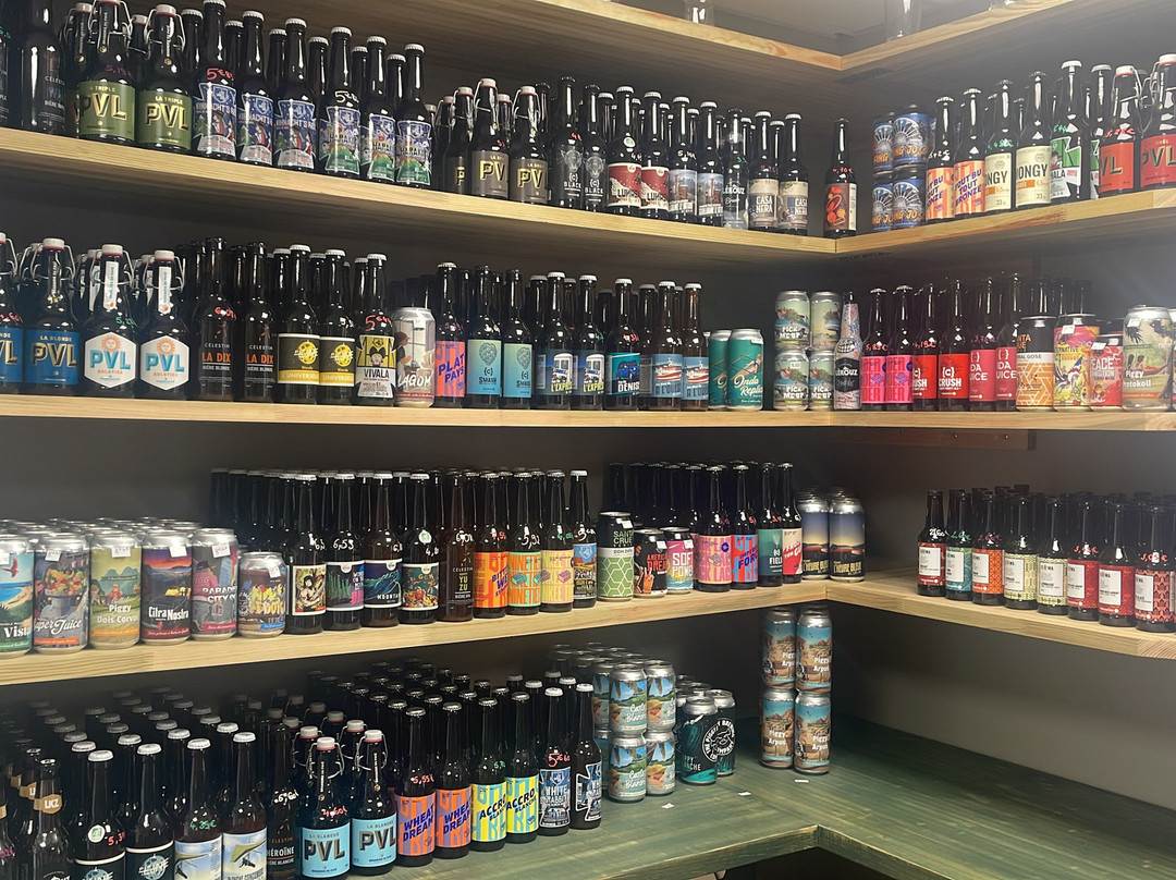 Le Dépôt De Bacchus-Ducos必去景点